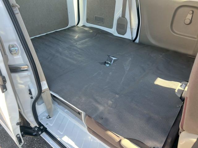 エブリイ ＰＡ　２ＷＤ　ＡＴ　エアコン　パワーステ　ドライブレコーダー　運転席助手席エアバック　ＡＢＳ　ＭＴモード付　純正ラジオ　１２Ｖ電源ソケット　ヘッドライトレベライザー　フロアマット　スペアタイヤ　２ｎｄ発進（52枚目）