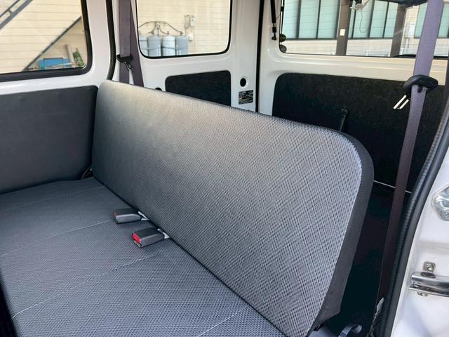 ハイゼットカーゴ スペシャルＳＡＩＩＩ　アイドリングストップ　運転席助手席エアバック　ＡＢＳ　衝突被害軽減ブレーキ　横滑り防止装置　オートマチックビーム　エアコン　パワーステアリング　ドライブレコーダー　ＥＴＣ　パワーウィンドウ　キーレス（53枚目）