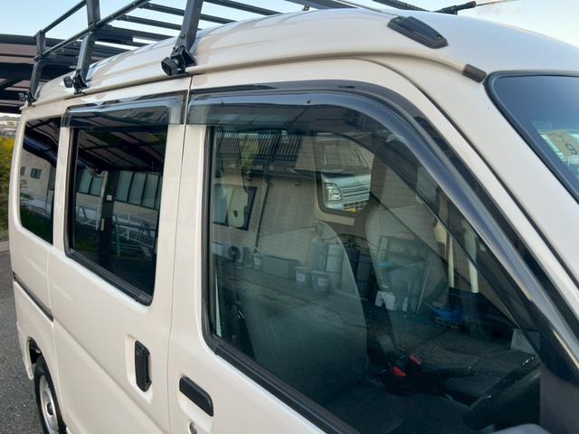 ハイゼットカーゴ スペシャルＳＡＩＩＩ　アイドリングストップ　運転席助手席エアバック　ＡＢＳ　衝突被害軽減ブレーキ　横滑り防止装置　オートマチックビーム　エアコン　パワーステアリング　ドライブレコーダー　ＥＴＣ　パワーウィンドウ　キーレス（71枚目）