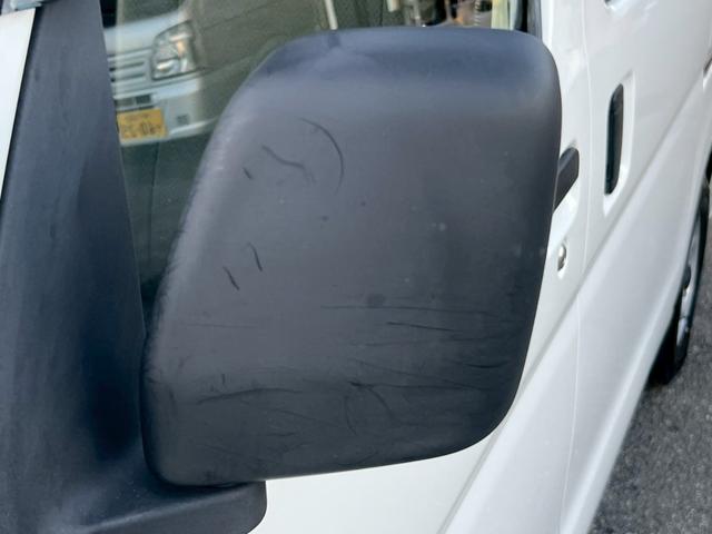 ハイゼットカーゴ スペシャルＳＡＩＩＩ　アイドリングストップ　運転席助手席エアバック　ＡＢＳ　衝突被害軽減ブレーキ　横滑り防止装置　オートマチックビーム　エアコン　パワーステアリング　ドライブレコーダー　ＥＴＣ　パワーウィンドウ　キーレス（73枚目）