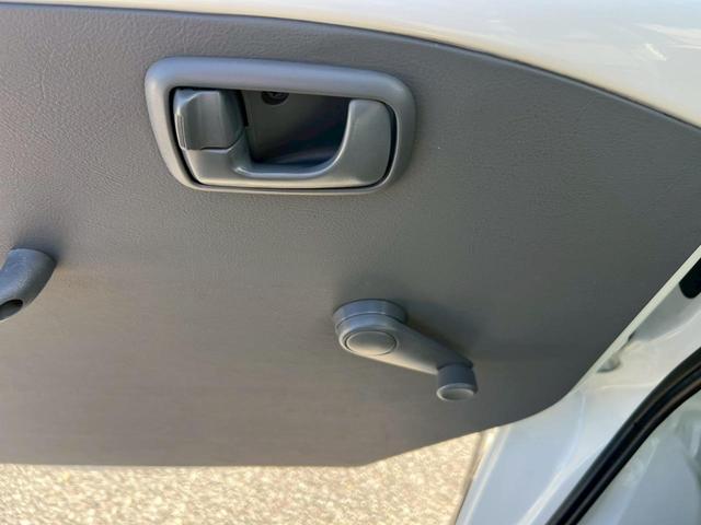 ���R�E�P�H�E���Ð�̌y�g���b�N���X�~�j�N�X�B�X�Y�L�L�����C�g���b�N��_�C�n�c�n�C�[�b�g�ȂǁA�z���E�_��ƂɍœK�ȂS�v�c�E�l�s�E�`�s�Ԃ𑵂��Ă��܂��B