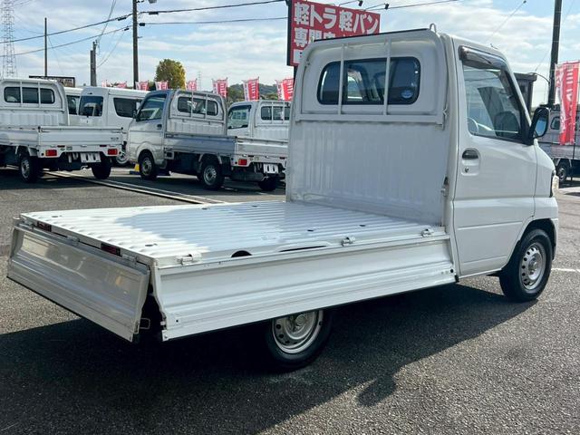 �y�ԗ��i���z���X���ÎԂ͓��Ɍ���O���N���[�j���O�������܂��B���q�l�ɂ̓L���C�ȏ�Ԃŏ���Ă����������Ƃ�S�����Ă���܂������ԗ��͓��ɏ��Ő��|���Ă���A�������������ԗ������|�O�̂��̂��������܂��B