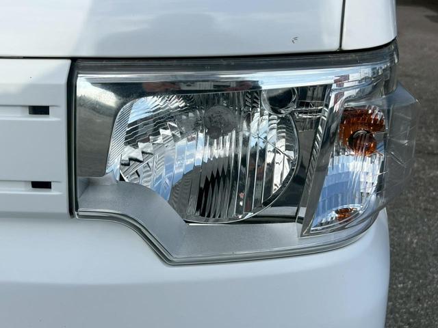 �y�O�z�h�A���̊O�̏�Ԃ��m�F���܂��B���E�ւ��݂����łȂ��A���E�����̏C������������m�F���܂��B