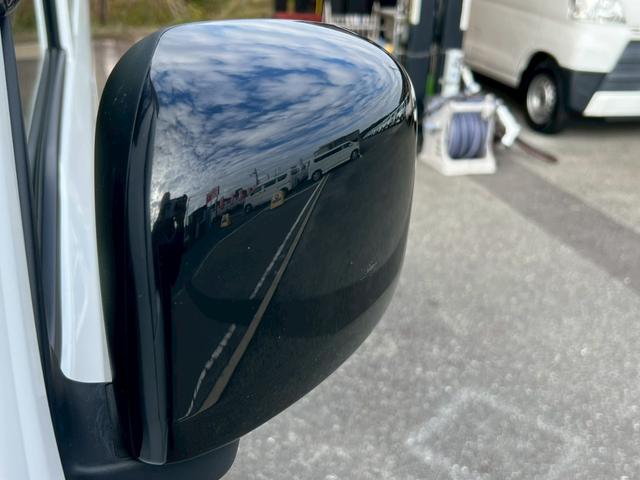 NV100クリッパーバン 2WD AT 運転席エアバック 助手席エアバック ABS 盗難防止装置 エアコン・クーラー パワステ ETC キーレス 両側スライドドア 純正ラジオ 12V電源ソケット ヘッドライトレベライザー(71枚目)