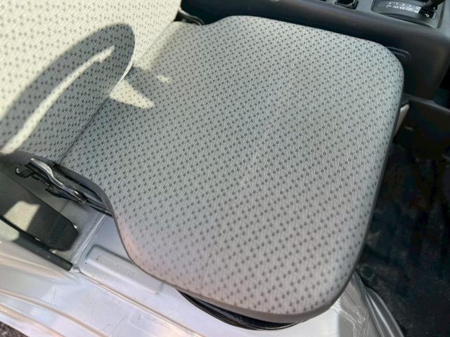 ���p���E��S���ȂǁA�R�ԕ���_�ƌ���ɍœK�Ȍy�g���b�N�����T���̕��ɁB�����E�ב�̏�Ԃ��ǍD�Ȏԗ������ē��������܂��B