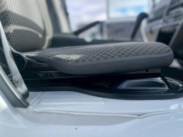 �P�H�s�E���̎s�E���Ð�s�Ŕz�B�E�c�ƂȂǎd���p�̌y�o�������T���̕��ɁI�n�C���[�t�E�ᑖ�s�E�����[���Ȃǌ���ڐ��őI�ׂ�݌ɂ𑽐����p�ӁB���[���n�j�I