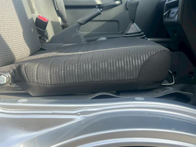 ハイゼットトラック エクストラ　宅配車　配送車　幌付車　アルミパネル　５ＭＴ　アルパインディスプレイオーディオ　Ｂカメラ　衝突軽減　ドラレコ　ＥＴＣ　ＰＷ　スマートキー　ＬＥＤヘッドランプ　４ＷＤ　禁煙車　Ｂｌｕｅｔｏｏｔｈ（25枚目）