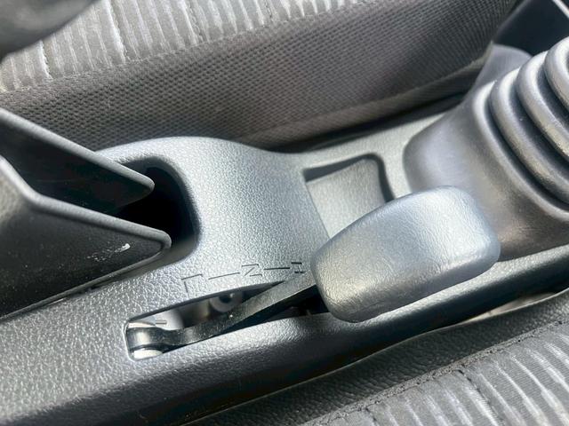 ハイゼットトラック エクストラ　宅配車　配送車　幌付車　アルミパネル　５ＭＴ　アルパインディスプレイオーディオ　Ｂカメラ　衝突軽減　ドラレコ　ＥＴＣ　ＰＷ　スマートキー　ＬＥＤヘッドランプ　４ＷＤ　禁煙車　Ｂｌｕｅｔｏｏｔｈ（51枚目）