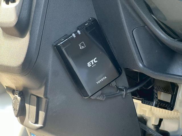 ハイゼットカーゴ 　ＥＴＣ・パワーウインドウ・キーレス・４ＷＤ・運転席エアバック・助手席エアバック・アイドリングストップ・ＡＢＳ・衝突軽減ブレーキ・横滑り防止装置・オートマチックハイビーム・エアコン・クーラー・パワステ・（10枚目）