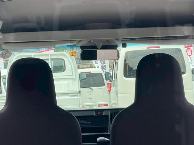 ハイゼットカーゴ 　ＥＴＣ・パワーウインドウ・キーレス・４ＷＤ・運転席エアバック・助手席エアバック・アイドリングストップ・ＡＢＳ・衝突軽減ブレーキ・横滑り防止装置・オートマチックハイビーム・エアコン・クーラー・パワステ・（70枚目）