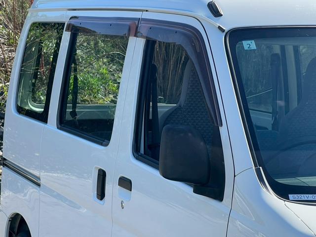 ハイゼットカーゴ スペシャル　運転席エアバック・助手席エアバック・エアコン・クーラー・パワステ・両側スライドドア・純正ラジオ・シガーライター・ヘッドライトレペライザー・フロアマット・ドアバイザー・スペアタイヤ・軽バン・４ＡＴ（31枚目）