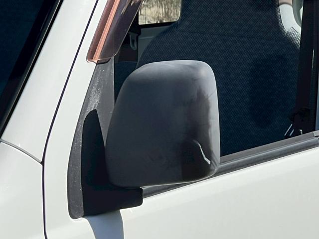 ハイゼットカーゴ スペシャル　運転席エアバック・助手席エアバック・エアコン・クーラー・パワステ・両側スライドドア・純正ラジオ・シガーライター・ヘッドライトレペライザー・フロアマット・ドアバイザー・スペアタイヤ・軽バン・４ＡＴ（36枚目）