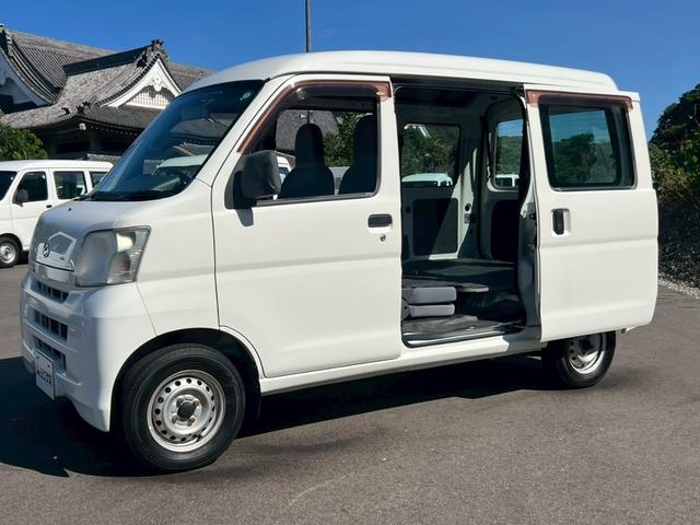 ハイゼットカーゴ スペシャル　運転席エアバック・助手席エアバック・エアコン・クーラー・パワステ・両側スライドドア・純正ラジオ・シガーライター・ヘッドライトレペライザー・フロアマット・ドアバイザー・スペアタイヤ・軽バン・４ＡＴ（52枚目）