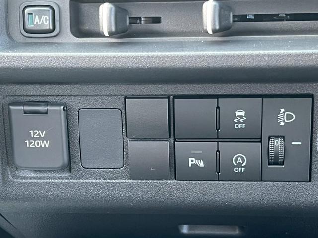 ハイゼットトラック スタンダード アイドリングストップ・運転席・助手席エアバック・ABS・横滑り防止・障害物センサー・エアコン・クーラー・パワステ・禁煙車・純正ラジオ・12V電源ソケット・ヘッドライトレベライザー・スペアタイヤ(8枚目)