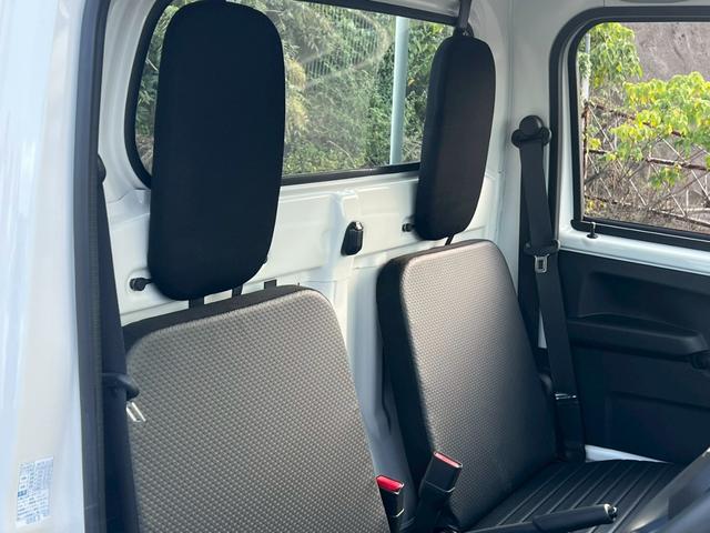 ハイゼットトラック スタンダード アイドリングストップ・運転席・助手席エアバック・ABS・横滑り防止・障害物センサー・エアコン・クーラー・パワステ・禁煙車・純正ラジオ・12V電源ソケット・ヘッドライトレベライザー・スペアタイヤ(10枚目)