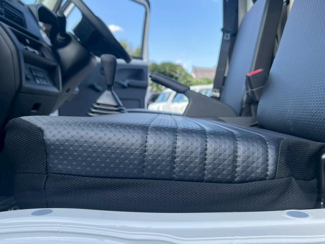 ハイゼットトラック スタンダード アイドリングストップ・運転席・助手席エアバック・ABS・横滑り防止・障害物センサー・エアコン・クーラー・パワステ・禁煙車・純正ラジオ・12V電源ソケット・ヘッドライトレベライザー・スペアタイヤ(23枚目)