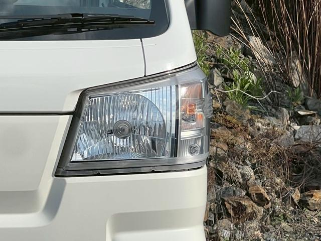 ハイゼットトラック スタンダード アイドリングストップ・運転席・助手席エアバック・ABS・横滑り防止・障害物センサー・エアコン・クーラー・パワステ・禁煙車・純正ラジオ・12V電源ソケット・ヘッドライトレベライザー・スペアタイヤ(32枚目)
