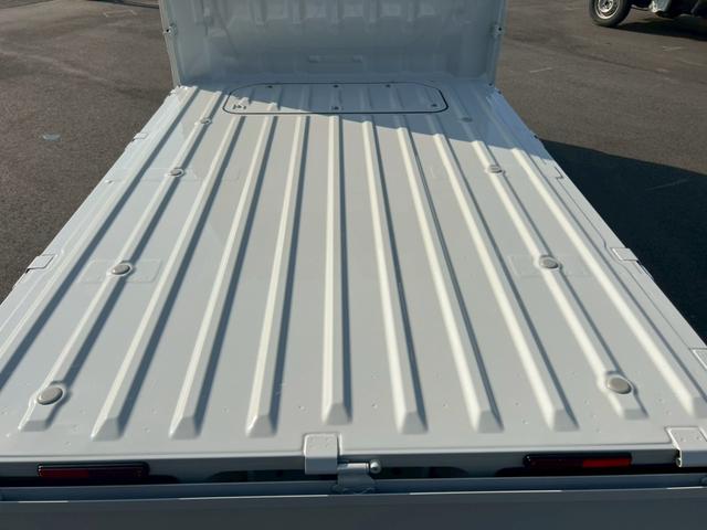 ハイゼットトラック スタンダード アイドリングストップ・運転席・助手席エアバック・ABS・横滑り防止・障害物センサー・エアコン・クーラー・パワステ・禁煙車・純正ラジオ・12V電源ソケット・ヘッドライトレベライザー・スペアタイヤ(62枚目)