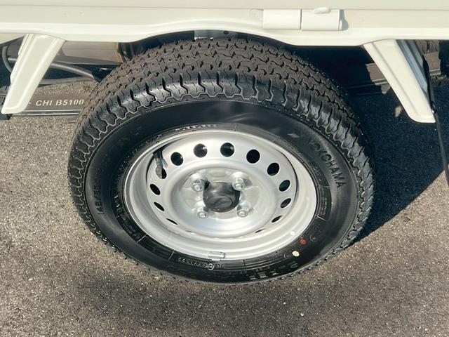 ハイゼットトラック スタンダード アイドリングストップ・運転席・助手席エアバック・ABS・横滑り防止・障害物センサー・エアコン・クーラー・パワステ・禁煙車・純正ラジオ・12V電源ソケット・ヘッドライトレベライザー・スペアタイヤ(65枚目)