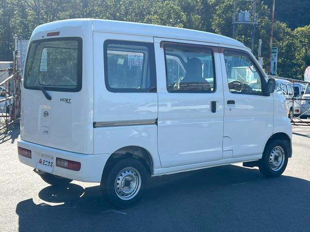 ハイゼットカーゴ スペシャル　運転席エアバック・助手席エアバック・エアコン・クーラー・パワステ・ＥＴＣ・両側スライドドア・純正ラジオ・シガーライター・ヘッドライトレペライザー・フロアマット・ドアバイザー・スペアタイヤ・取扱証明書（5枚目）