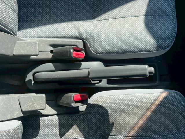 ハイゼットカーゴ スペシャル　運転席エアバック・助手席エアバック・エアコン・クーラー・パワステ・ＥＴＣ・両側スライドドア・純正ラジオ・シガーライター・ヘッドライトレペライザー・フロアマット・ドアバイザー・スペアタイヤ・取扱証明書（15枚目）