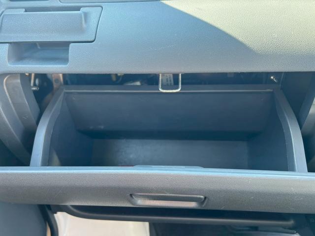 ハイゼットカーゴ スペシャル　運転席エアバック・助手席エアバック・エアコン・クーラー・パワステ・ＥＴＣ・両側スライドドア・純正ラジオ・シガーライター・ヘッドライトレペライザー・フロアマット・ドアバイザー・スペアタイヤ・取扱証明書（19枚目）