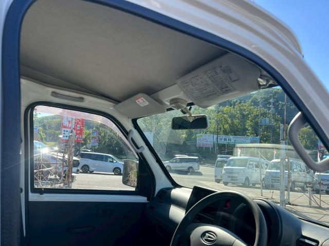 ハイゼットカーゴ スペシャル　運転席エアバック・助手席エアバック・エアコン・クーラー・パワステ・ＥＴＣ・両側スライドドア・純正ラジオ・シガーライター・ヘッドライトレペライザー・フロアマット・ドアバイザー・スペアタイヤ・取扱証明書（31枚目）
