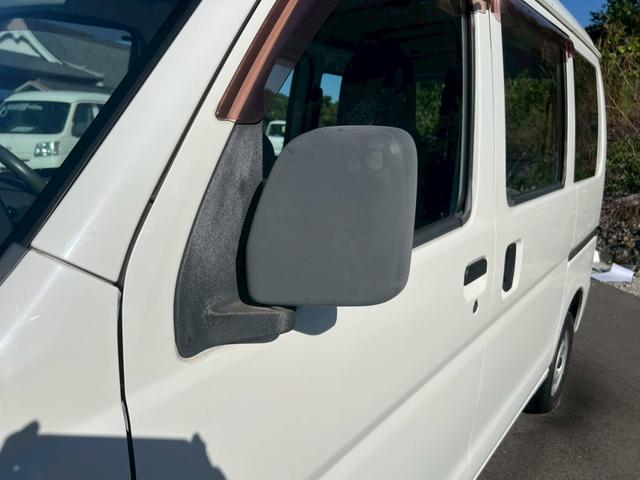 ハイゼットカーゴ スペシャル　運転席エアバック・助手席エアバック・エアコン・クーラー・パワステ・ＥＴＣ・両側スライドドア・純正ラジオ・シガーライター・ヘッドライトレペライザー・フロアマット・ドアバイザー・スペアタイヤ・取扱証明書（44枚目）