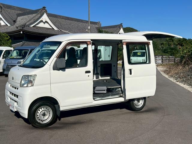 ハイゼットカーゴ スペシャル　運転席エアバック・助手席エアバック・エアコン・クーラー・パワステ・ＥＴＣ・両側スライドドア・純正ラジオ・シガーライター・ヘッドライトレペライザー・フロアマット・ドアバイザー・スペアタイヤ・取扱証明書（65枚目）