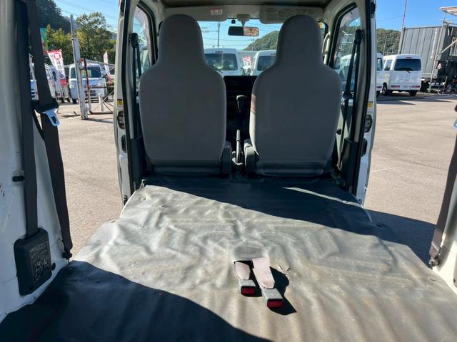 ハイゼットカーゴ スペシャル　運転席エアバック・助手席エアバック・エアコン・クーラー・パワステ・ＥＴＣ・両側スライドドア・純正ラジオ・シガーライター・ヘッドライトレペライザー・フロアマット・ドアバイザー・スペアタイヤ・取扱証明書（74枚目）