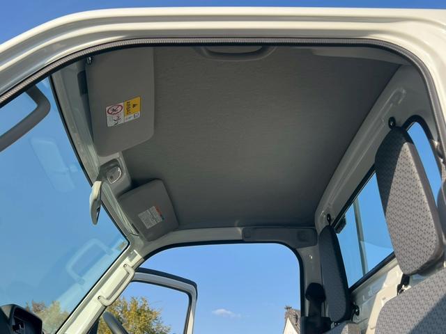 キャリイトラック KCエアコン・パワステ農繁仕様 運転席エアバック・助手席エアバック・ABS・横滑り防止装置・エアコン・クーラー・パワステ・パワーウィンドウ・キーレス・4WD・禁煙車・アオリプロテクター・トリイプロテクター・荷台ランプ・純正ラジオ(29枚目)