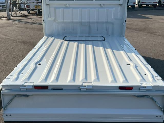 キャリイトラック KCエアコン・パワステ農繁仕様 運転席エアバック・助手席エアバック・ABS・横滑り防止装置・エアコン・クーラー・パワステ・パワーウィンドウ・キーレス・4WD・禁煙車・アオリプロテクター・トリイプロテクター・荷台ランプ・純正ラジオ(66枚目)