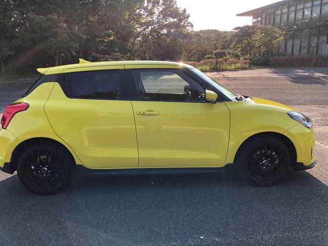 スイフトスポーツ ベースグレード　６速　グレッディ　エアインクスキット　外品ラジエター　１７インチホイールエンケイＰＦ０１　ドライブレコーダー　ＥＴＣ　ナビ　ＴＶ　　衝突被害軽減システムＬＥＤヘッドランプ　スマートキー　シートヒーター（19枚目）