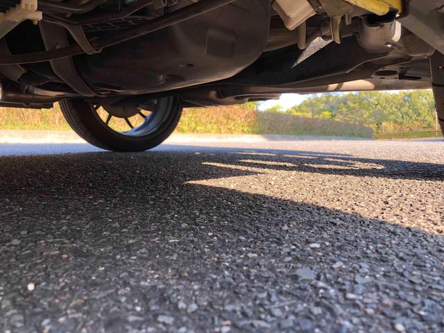 スイフトスポーツ ベースグレード　６速　グレッディ　エアインクスキット　外品ラジエター　１７インチホイールエンケイＰＦ０１　ドライブレコーダー　ＥＴＣ　ナビ　ＴＶ　　衝突被害軽減システムＬＥＤヘッドランプ　スマートキー　シートヒーター（33枚目）