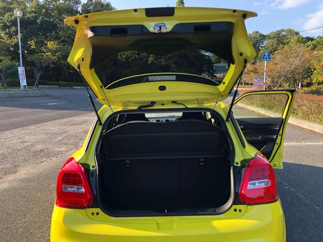 スイフトスポーツ ベースグレード　６速　グレッディ　エアインクスキット　外品ラジエター　１７インチホイールエンケイＰＦ０１　ドライブレコーダー　ＥＴＣ　ナビ　ＴＶ　　衝突被害軽減システムＬＥＤヘッドランプ　スマートキー　シートヒーター（39枚目）