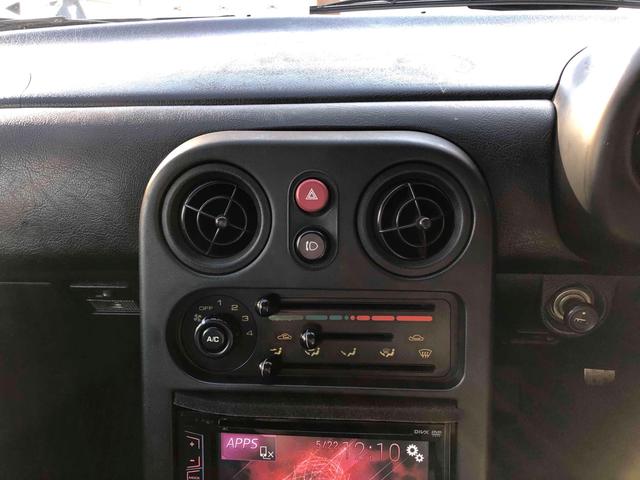 ユーノスロードスター Ｓスペシャル　５ＭＴ　テイン車高調　ハードトップ　モモステアリング　１５インチアルミホイール　オーバーフェンダー　ＣＤ　Ｂｌｕｅｔｏｏｔｈ　替つや消しブラック塗装　エアコン（4枚目）