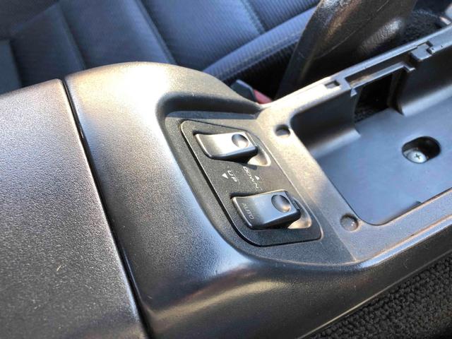 ユーノスロードスター Ｓスペシャル　５ＭＴ　テイン車高調　ハードトップ　モモステアリング　１５インチアルミホイール　オーバーフェンダー　ＣＤ　Ｂｌｕｅｔｏｏｔｈ　替つや消しブラック塗装　エアコン（6枚目）