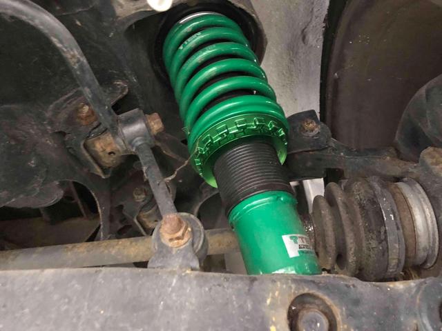 ユーノスロードスター Ｓスペシャル　５ＭＴ　テイン車高調　ハードトップ　モモステアリング　１５インチアルミホイール　オーバーフェンダー　ＣＤ　Ｂｌｕｅｔｏｏｔｈ　替つや消しブラック塗装　エアコン（19枚目）