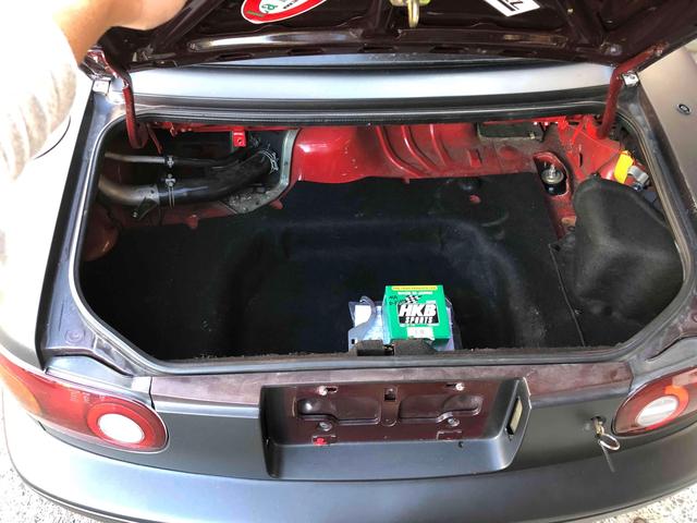 ユーノスロードスター Ｓスペシャル　５ＭＴ　テイン車高調　ハードトップ　モモステアリング　１５インチアルミホイール　オーバーフェンダー　ＣＤ　Ｂｌｕｅｔｏｏｔｈ　替つや消しブラック塗装　エアコン（32枚目）