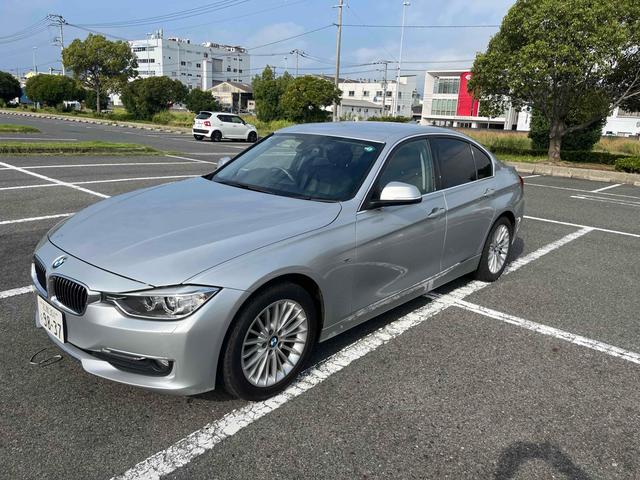 ３シリーズ 　ドライブレコーダー　バックカメラ　ナビ　クリアランスソナー　オートクルーズコントロール　アルミホイール　ターボ　スマートキー　アイドリングストップ　パワーシート　シートヒーター　ＡＴ　盗難防止　ＡＢＳ（16枚目）