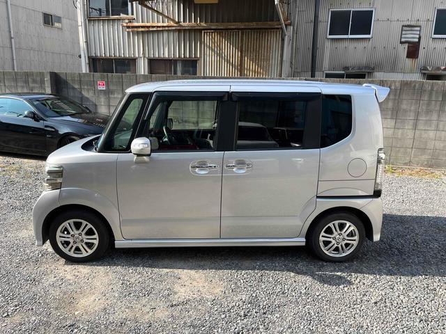 N-BOXカスタム G・Lパッケージ ETC 両側スライド・片側電動 ナビ TV HID スマートキー アイドリングストップ 電動格納ミラー ベンチシート CVT 盗難防止システム ABS ESC CD DVD再生 アルミホイール(13枚目)