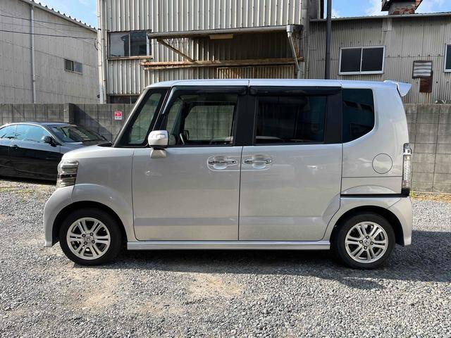 N-BOXカスタム G・Lパッケージ ETC 両側スライド・片側電動 ナビ TV HID スマートキー アイドリングストップ 電動格納ミラー ベンチシート CVT 盗難防止システム ABS ESC CD DVD再生 アルミホイール(14枚目)