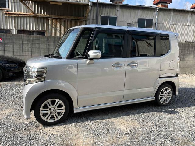 N-BOXカスタム G・Lパッケージ ETC 両側スライド・片側電動 ナビ TV HID スマートキー アイドリングストップ 電動格納ミラー ベンチシート CVT 盗難防止システム ABS ESC CD DVD再生 アルミホイール(15枚目)