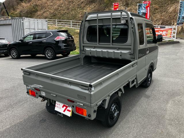 スーパーキャリイ Ｘリミテッド　４ＷＤ　ワンオーナー　禁煙車　衝突被害軽減システム　レーンアシスト　ＥＴＣ　ディスプレイオーディオ　Ｂｌｕｅｔｏｏｔｈ　ＨＤＭＩ　ＵＳＢ　ＬＥＤヘッドライト　キーレスエントリー　バックソナー（42枚目）