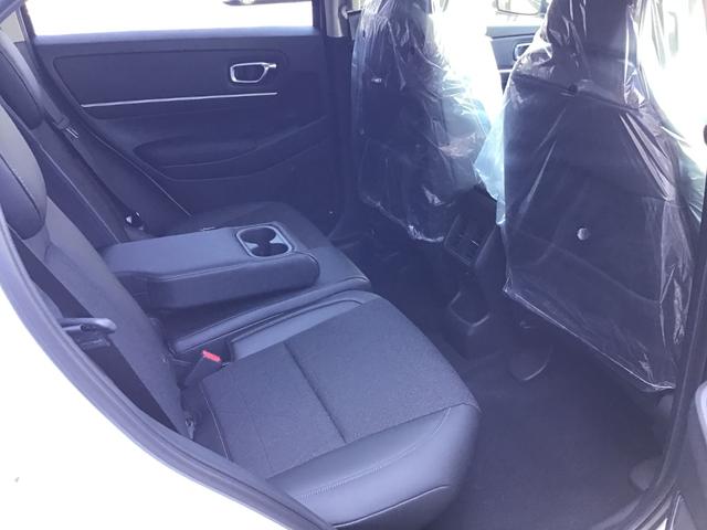 ヴェゼル e:HEV Z バックカメラ クリアランスソナー オートクルーズコントロール レーンアシスト 衝突被害軽減システム オートライト LEDヘッドランプ 電動リアゲート アルミホイール スマートキー 電動格納ミラー(16枚目)