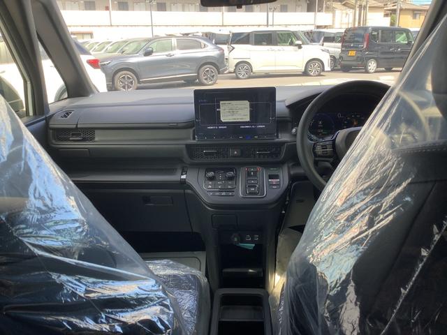 ステップワゴン e:HEVスパーダ 全周囲カメラ クリアランスソナー オートクルーズコントロール レーンアシスト パークアシスト 衝突被害軽減システム 両側電動スライドドア オートライト LEDヘッドランプ 電動リアゲート スマートキー(25枚目)