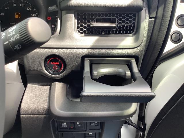 ステップワゴン e:HEVスパーダ 全周囲カメラ クリアランスソナー オートクルーズコントロール レーンアシスト パークアシスト 衝突被害軽減システム 両側電動スライドドア オートライト LEDヘッドランプ 電動リアゲート スマートキー(29枚目)