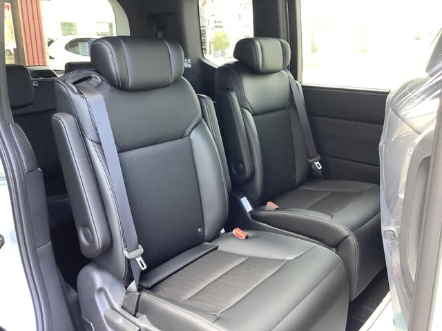 ステップワゴン e:HEVスパーダ 全周囲カメラ クリアランスソナー オートクルーズコントロール レーンアシスト パークアシスト 衝突被害軽減システム 両側電動スライドドア オートライト LEDヘッドランプ 電動リアゲート スマートキー(35枚目)