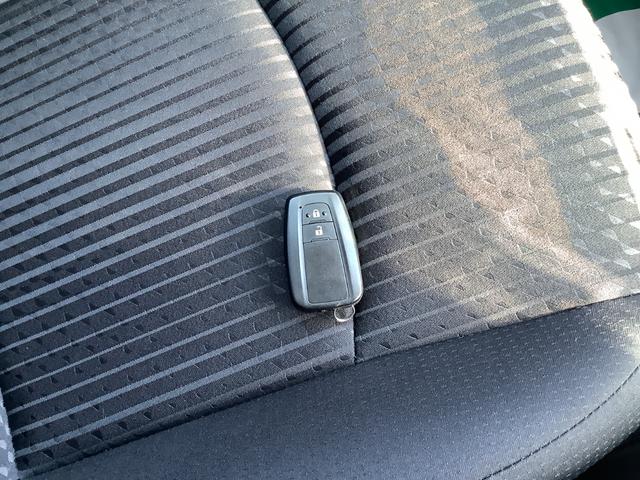 プリウス Sセーフティプラス ETC クリアランスソナー レーンアシスト オートクルーズコントロール パークアシスト 衝突被害軽減システム バックカメラ TV アルミホイール オートマチックハイビーム オートライト(14枚目)