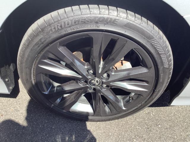 プリウス Sセーフティプラス ETC クリアランスソナー レーンアシスト オートクルーズコントロール パークアシスト 衝突被害軽減システム バックカメラ TV アルミホイール オートマチックハイビーム オートライト(20枚目)